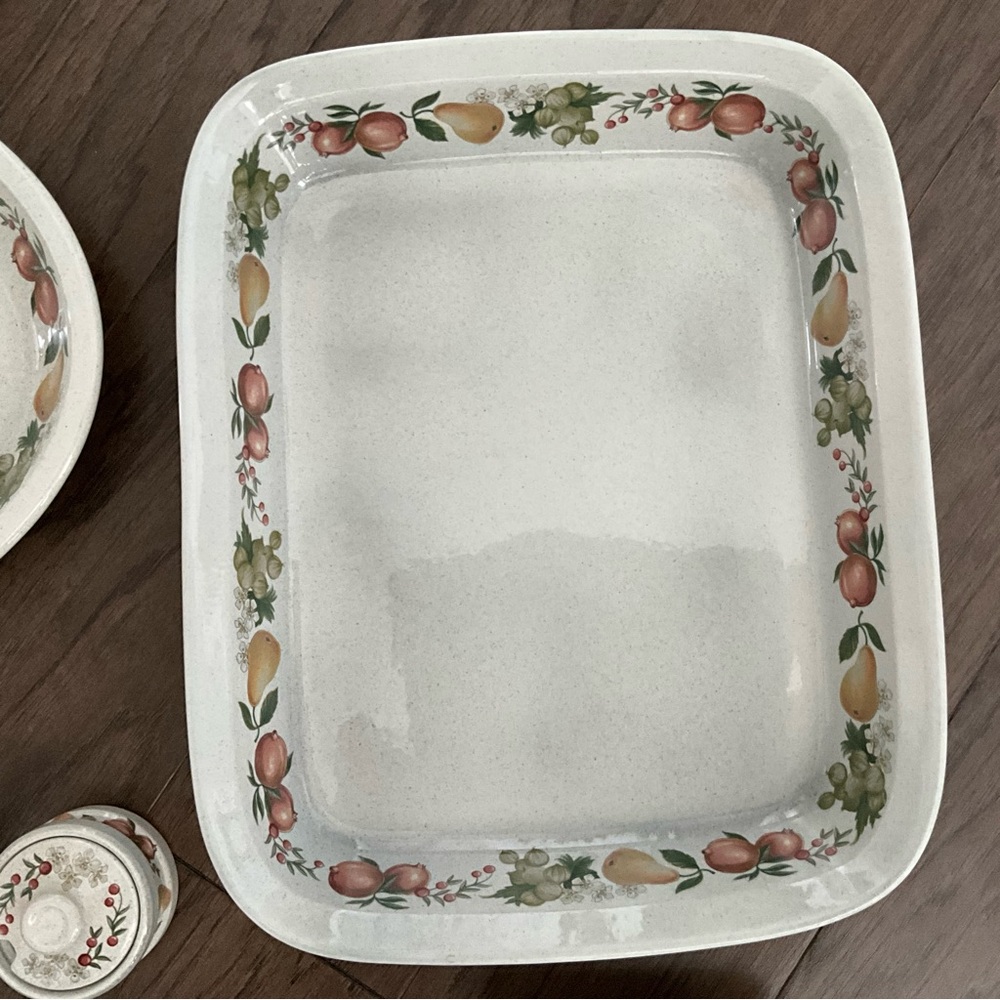 Vintage Stoneware Wedgwood Quince 13" Rectangular Baker